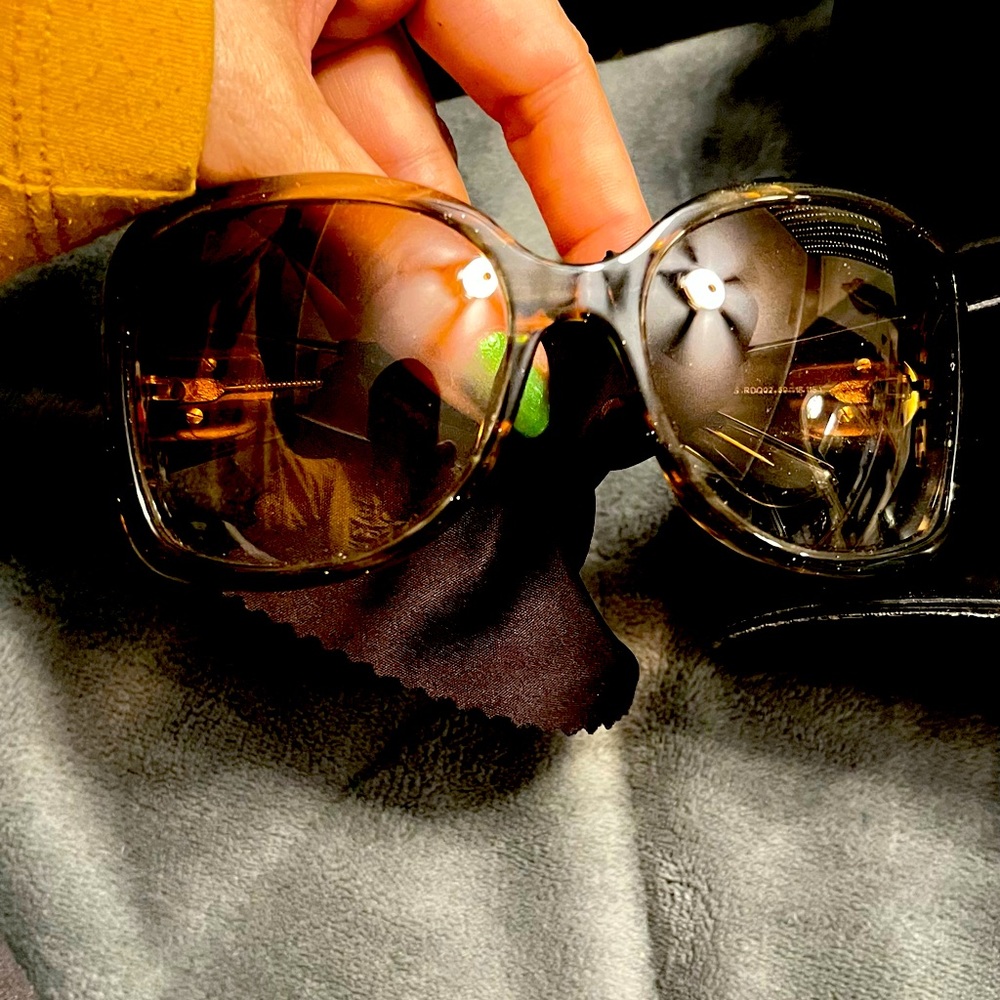 Gucci sunglasses great condition vintage